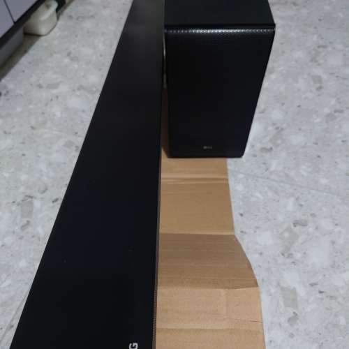 LG 無線 Sound Bar SJ8 (連超低音喇叭)