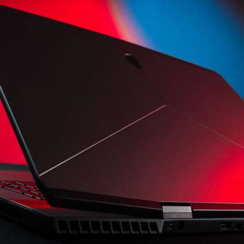 Alienware M17 R1 i7 144hz gaming laptop ultra   Razer asus msi egpu
