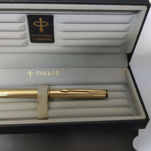 Parker gold  pen