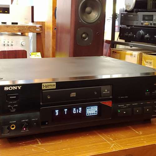 Sony CDP-X555ES cd player