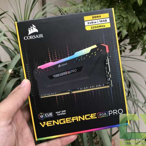 全新 Corsair Vengeance RGB Pro 8G X 2 DDR4