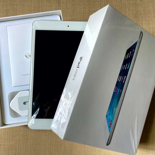 Apple iPad mini 2 WiFi 版 32Gb 32 GB silver color