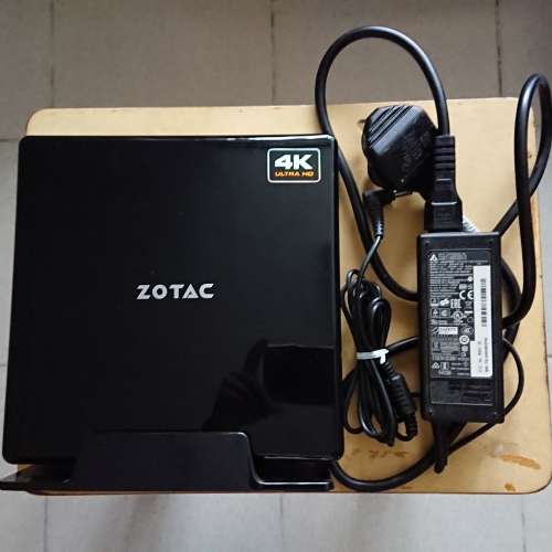 Zotac ZBOX BI324 mini-PC（請注意內文）