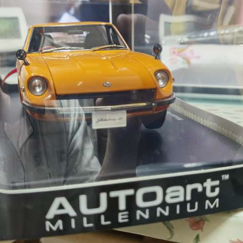 全新的Autoart Nissan Fairlady Z 1:18