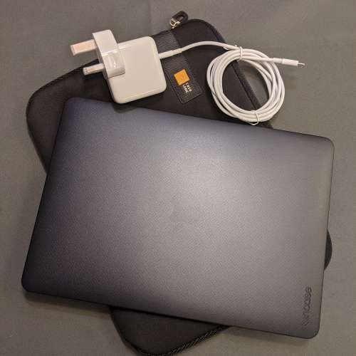 Macbook retina (early 2015) Space Gray