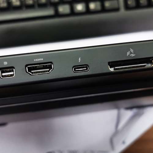 Alienware 13 R3 13.3 OLED TOUCHSCREEN 連Alienware External Graphics Amplifier