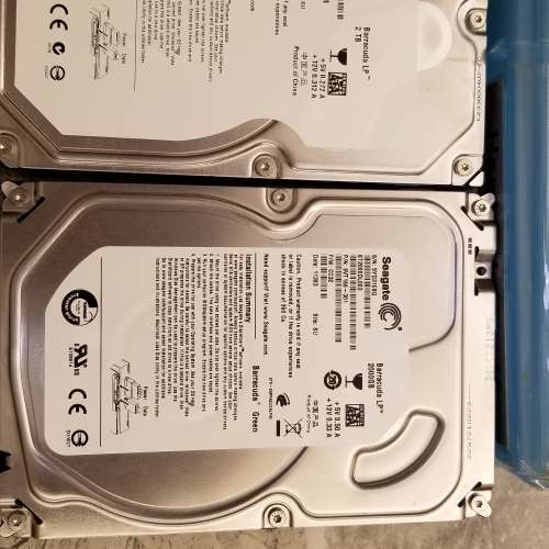 Seagate 九成新 2TB 3.5" SATA 硬碟2隻