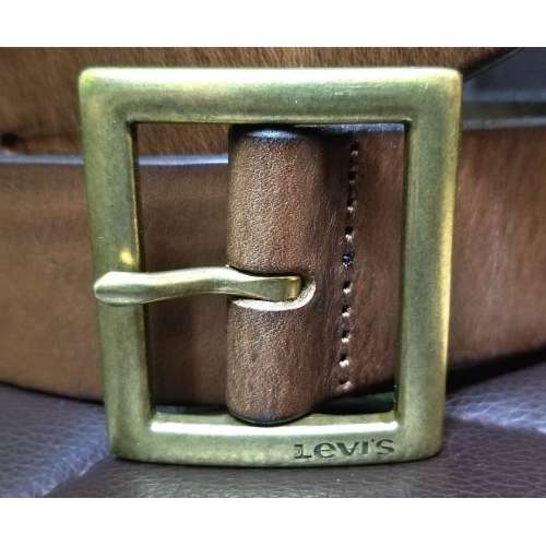 Levi's brown belt have tag