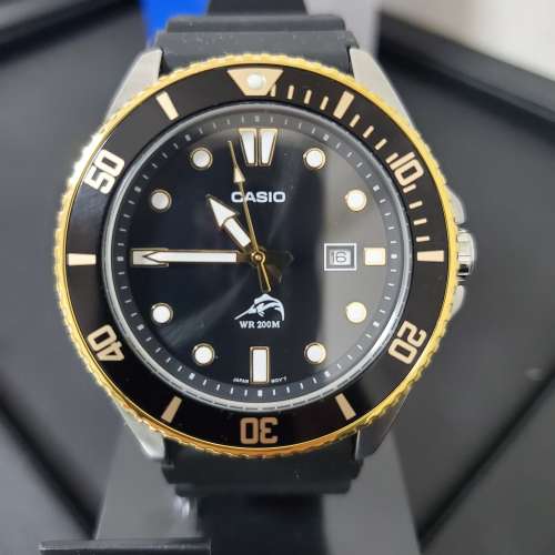 9成新: CASIO 劍魚電子錶