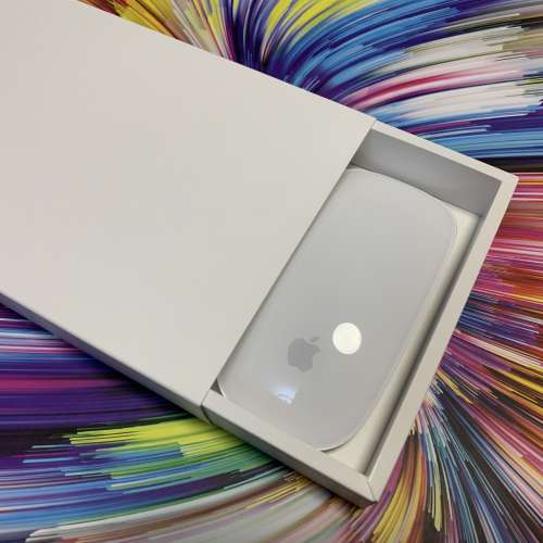 Apple Magic Mouse2   一點劃痕都沒有 100%全新沒有使用    符合完美主義者