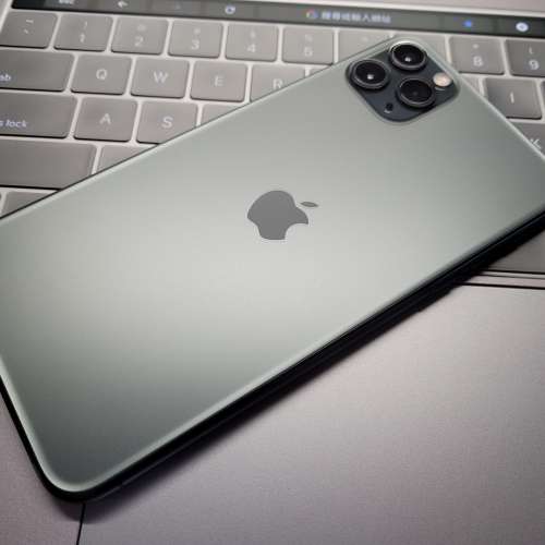 100%新Apple iPhone 11 Pro MAX 256 綠色行貨 (not 12 SE 2 7,8 Plus)
