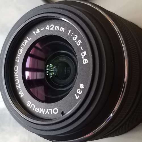95% 以上新 Olympus 14-42 f3.5-5.6 kit lens