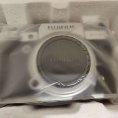 Fujifilm X-T4 99%新水貨銀機
