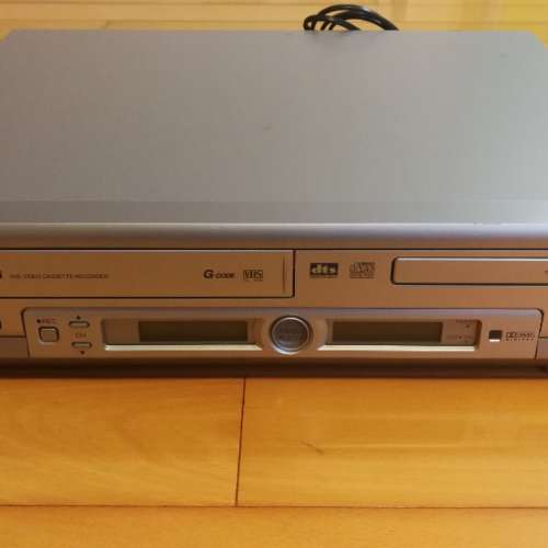 Sharp DV-NC70W 罕有dvd/VCR 2合1