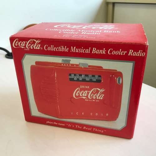 全新可口可樂收音機collectible musical bank radio