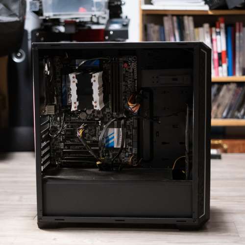 Intel 4790K, GA-Z87X-UD3H , 8GB Ram, Antec Case 一套