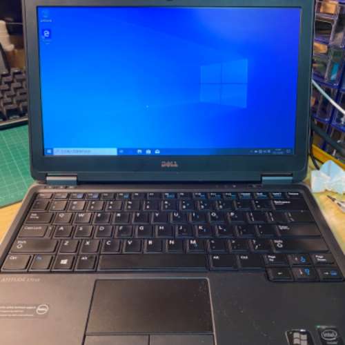 Dell E7240 12.5 寸 i5-4310u 4GB ram 32GB ssd