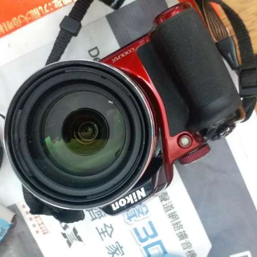 Nikon 42X optical zoom, 3.2吋mon，2電(1原裝)90% new