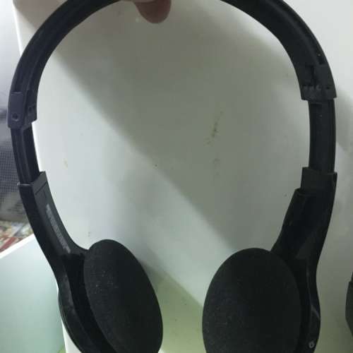 Logitech wireless ear headset