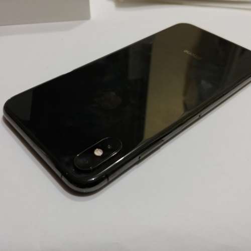 極新98新行貨,黑色IPhone xs max 512gb openline,有盒有配件,送套