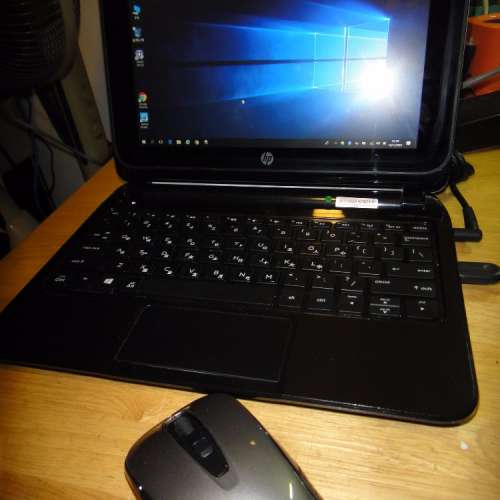 HP Pavilion 10 TS Notebook PC 10吋、觸控式、AMD A4-1200 雙核 2G RAM 500G HDD