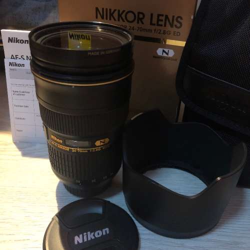 Nikon AF-S NIKKOR 24-70mm f/2.8G ED + B+W filter