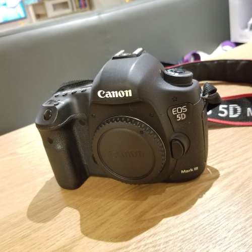 Canon 5D Mark III 3 淨機 + 原裝相機帶