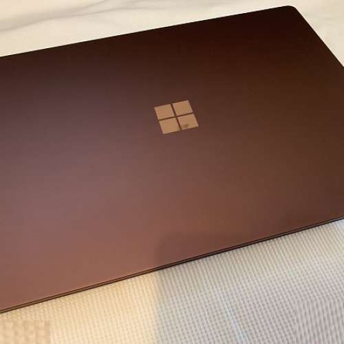 Microsoft Surface Laptop i5 256GB 8gb (桃紅)
