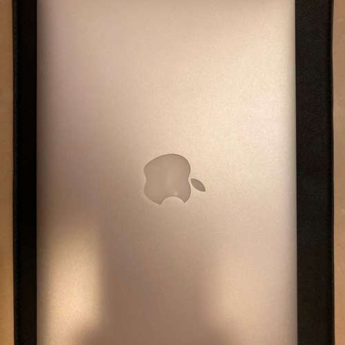MacBook Air - early 2015 - 11-inch