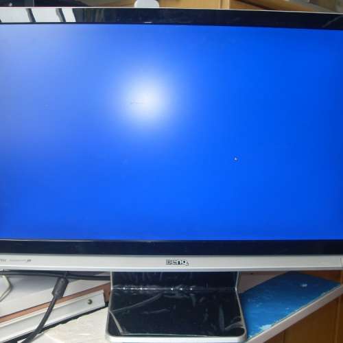 屯門良景交收 BENQ 22"  E2200HD LCD monitor