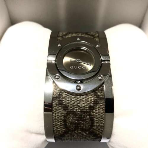 Gucci Twirl watch YA112418 (New90%)