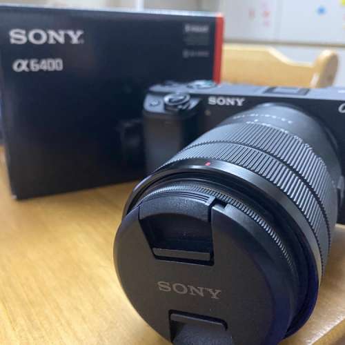 出售Sony A6400+Sony 18-135鏡+Sony 腳架