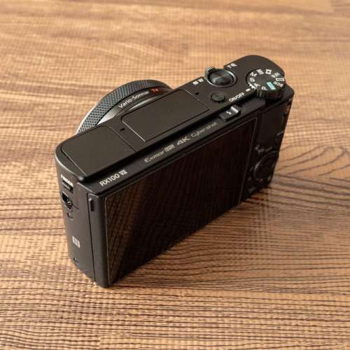 新淨 Sony Cyber-shot DSC-RX100 VII M7 拍攝把手套裝 (DSC-RX100M7G)