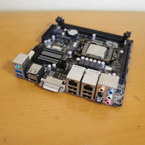 (新淨B75 ITX) 技嘉B75N 底板背板 (運作正常 已更新BIOS F5)