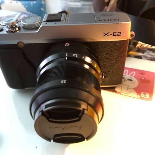 Fujifilm X-E2 silver fujinon xe2 85%