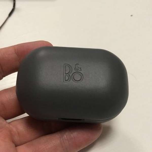 B&O E8 Motion full wireless Earphone