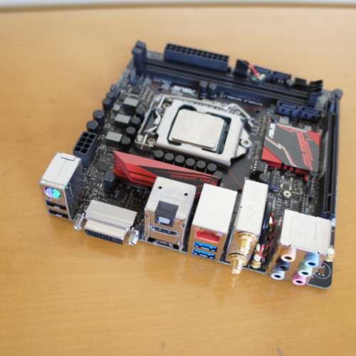 (新淨B150 ITX) ASUS B150i PRO GAMING/AURA 底板連原裝背板 (運作正常 已更新BIOS...