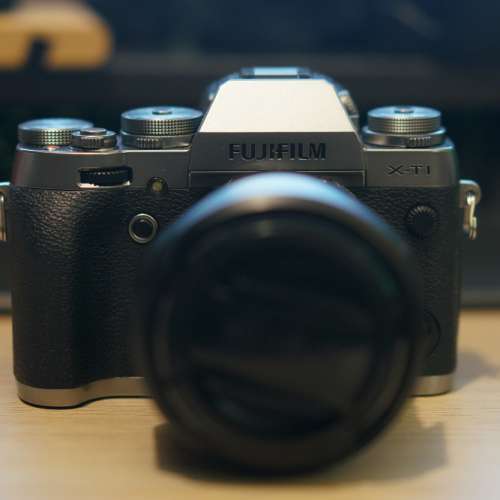 Fujifilm X-T1 Graphite Silever 連 XF 18-55mm