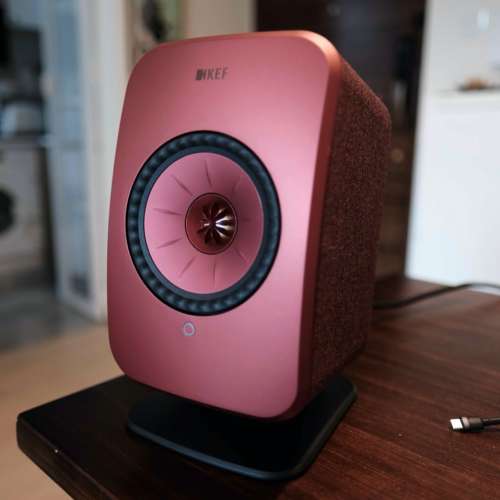 KEF LSX Maroon Red + P1 Stand (99% new)