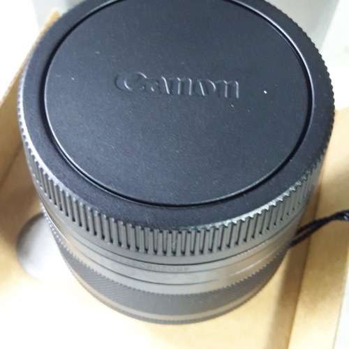 Canon EF-M 15-45mm f/3.5-6.3