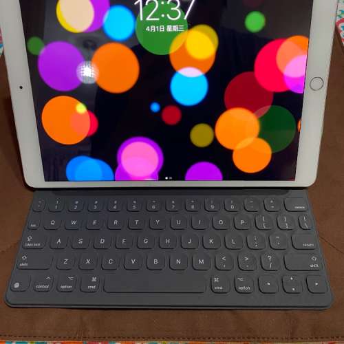 iPad Pro 10.5 256G, Pencil, keyboard 9.7