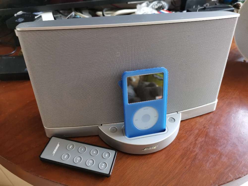 iPod Classic 160GB + Bose SoundDock Series II - 二手或全新音響組合