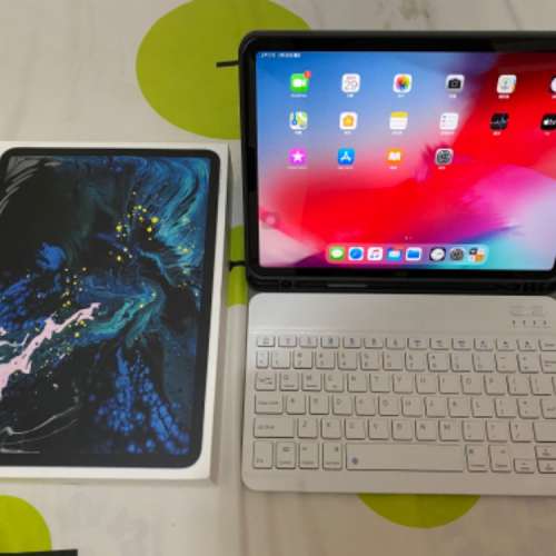 iPad Pro 11 (1st gen) 64gb LTE 銀色 (保養至12/2020）