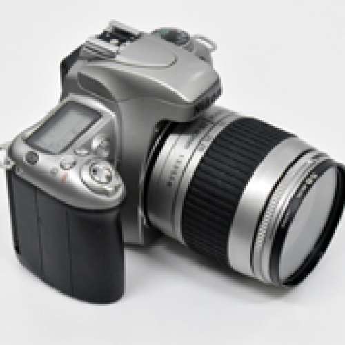 Nikon F55 w/ 28-80mm 3.3-5.6 G