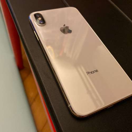 99.99% new iphone x 256G white