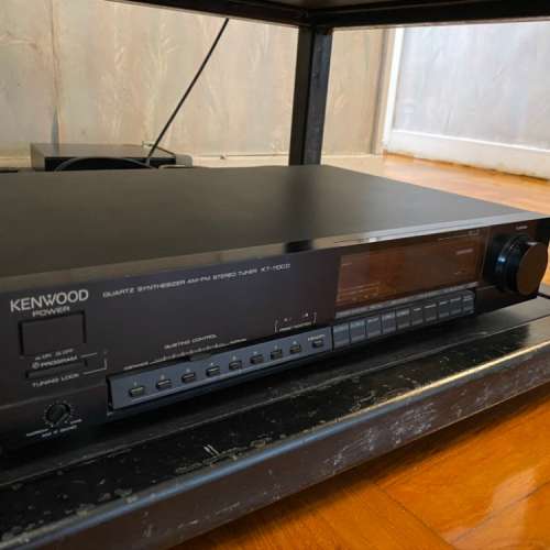 KENWOOD Quartz Synthesizer AM-FM Stereo Tuner KT-1100 D