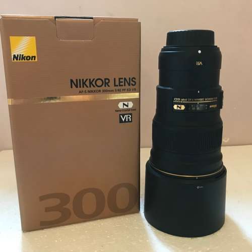 Nikon 300mm F4 PF VR