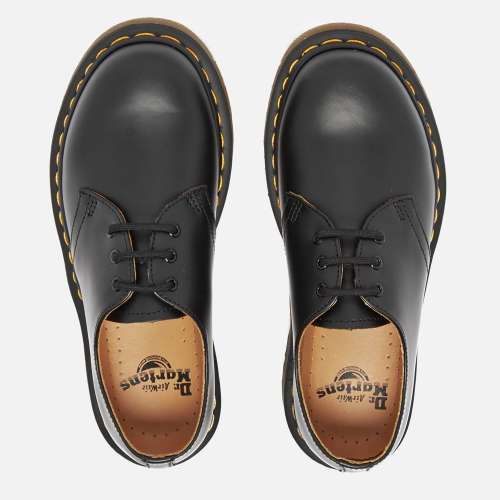 UK4 Dr Martens 1461 Black Smooth Leather 3-Eye Shoe
