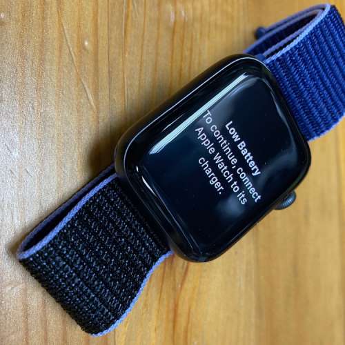 Apple Watch Series 4 Nike+ 44mm LTE 有Apple Care