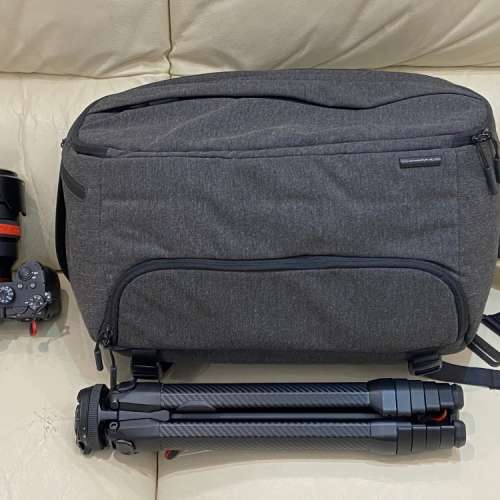 Incase DSLR Pro Sling Pack 相機袋